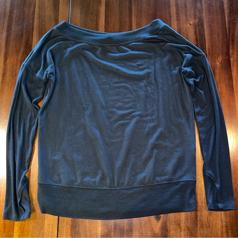 Athleta Women’s Ultra Soft Sweatshirt!
